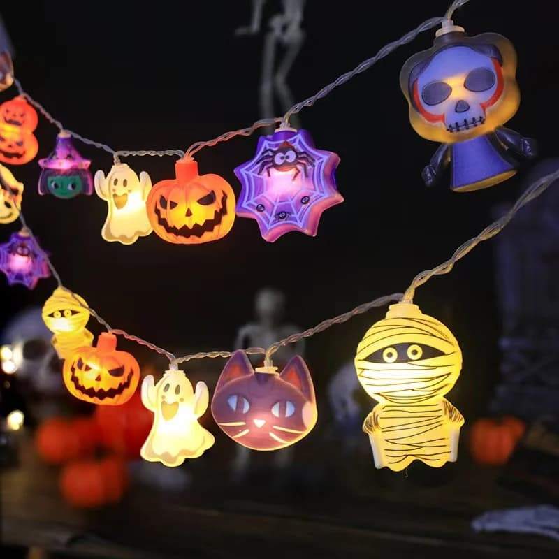 Halloweenske tvarované retiazkové svetlá na batérie